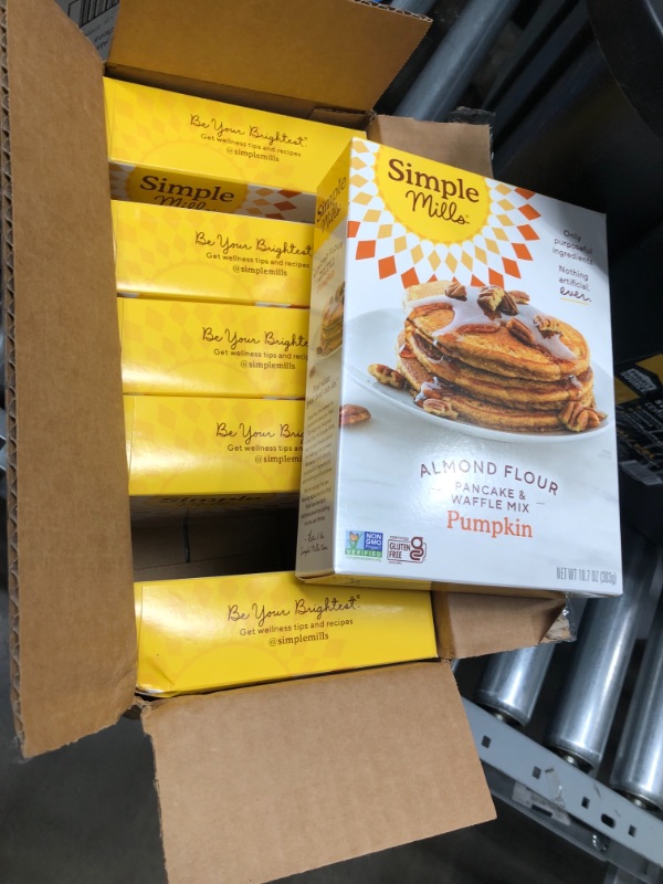 Photo 2 of ** 04/06/2022** Simple Mills Almond Flour Pumpkin Pancake & Waffle Mix, Gluten Free, Good for Breakfast, Nutrient Dense, 10.7oz, 6 Count
