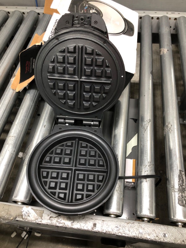 Photo 3 of ***TESTED POWERS ON*** Chefman Anti-Overflow Belgian Waffle Maker w/Shade Selector, Stainless Steel, Temperature Control, Mess Free Moat, Round Nonstick Iron Plate, Cool Touch Handle, Measuring Cup Included ***SEE PHOTOS FOR DAMAGES*** 