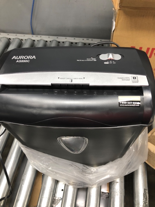 Photo 3 of ***TESTED WORKING*** Aurora AS890C 8-Sheet Cross-Cut Paper/Credit Card Shredder with Basket 8-Sheet Crosscut Shredder