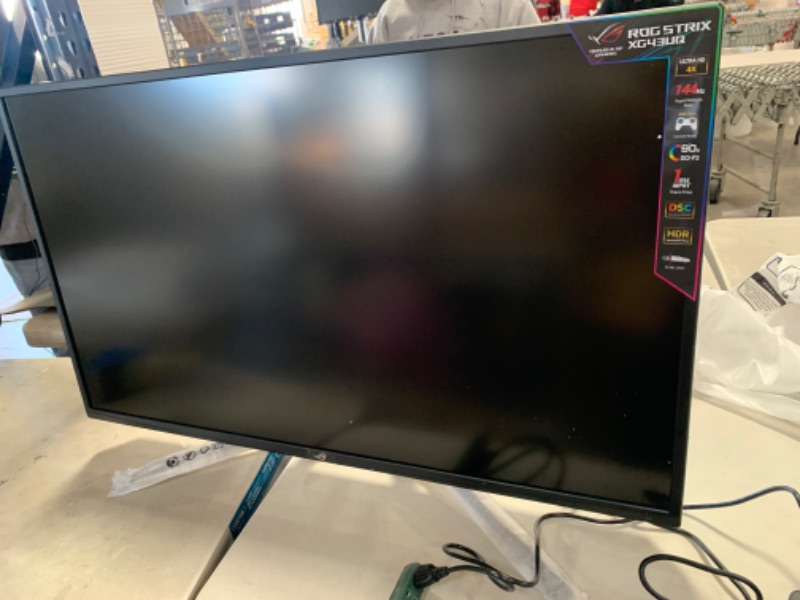 Photo 11 of ASUS ROG Strix XG43UQ 43" 4K UHD (3840 x 2160) 144Hz Gaming Monitor
