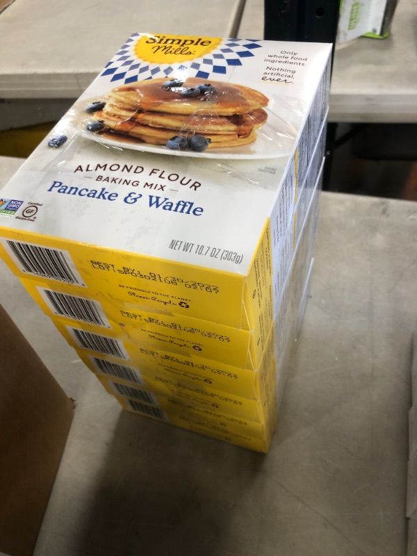 Photo 2 of **Expires 01/30/2022** Simple Mills Almond Flour Pancake Mix & Waffle Mix, Gluten Free, Good for Breakfast, Nutrient Dense, 10.7oz, 6 Count
