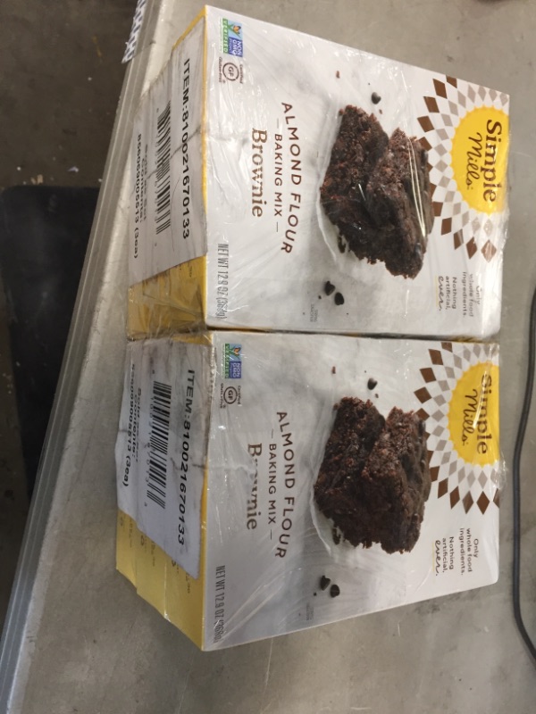 Photo 2 of  BEST BY 01/27/2022
Simple Mills Almond Flour Baking Mix, Gluten Free Brownie Mix, Easy to make in Brownie Pan, Chocolate Flavor, Made with whole foods, 12.9 Ounce (Pack of 6) (Packaging May Vary)
