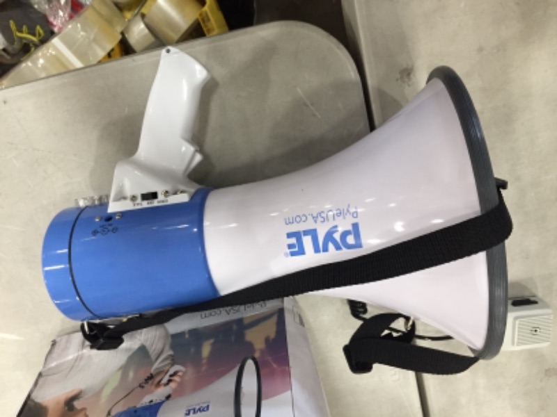 Photo 3 of PylePro PMP50 50 Watt 1,200 Yard Sound Range Portable Bullhorn Megaphone Speaker with Built In MP3 Input Jack and Loud Siren Alarm, Blue