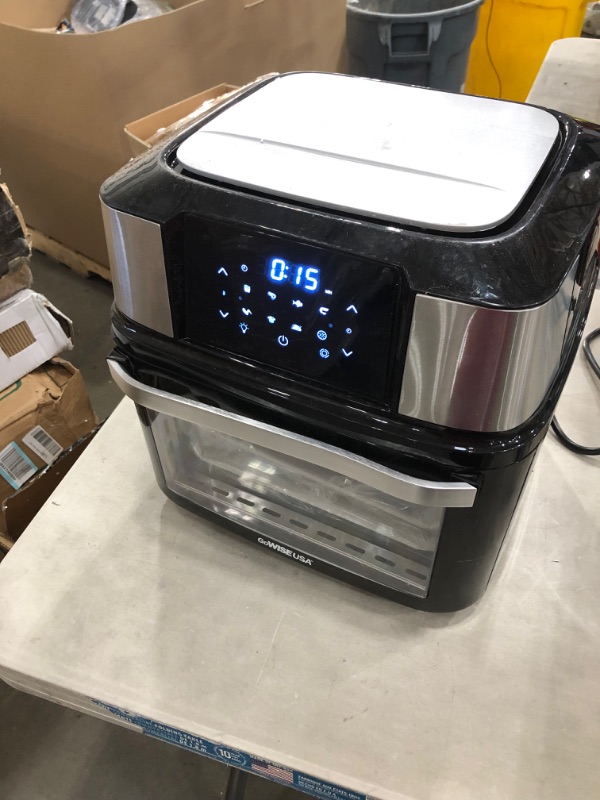 Photo 7 of DAMAGED AND USED GoWISE USA 17-Quart Air Fryer & Food Dehydrator - 5 Drying Trays plus 6 Additional Accessories - Perfect for Drying Beef Jerky, Herbs, Fruit, Vegetables, Dog Treats
**USED, DAMAGED**
