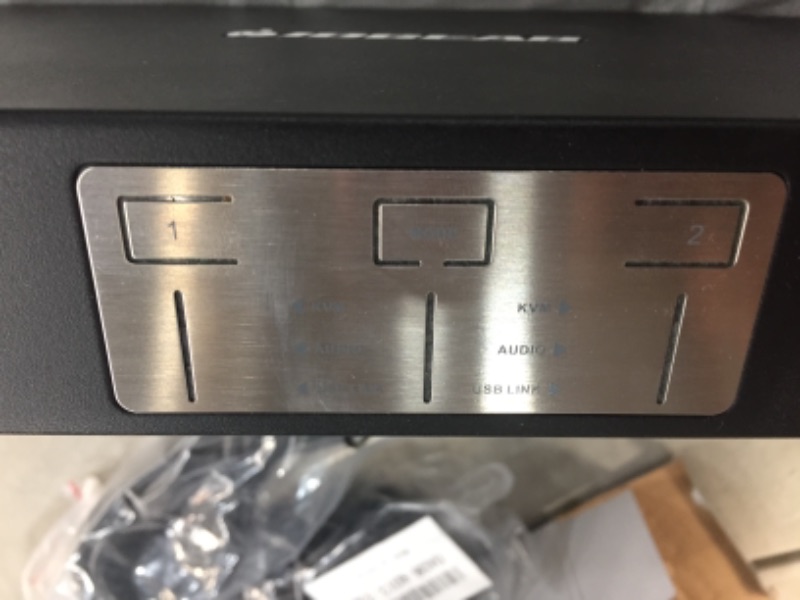 Photo 5 of IOGEAR 2-Port 4K Dual-Link DisplayPort KVMP Switch with USB 3.0 Hub and Audio
**OPENED**
