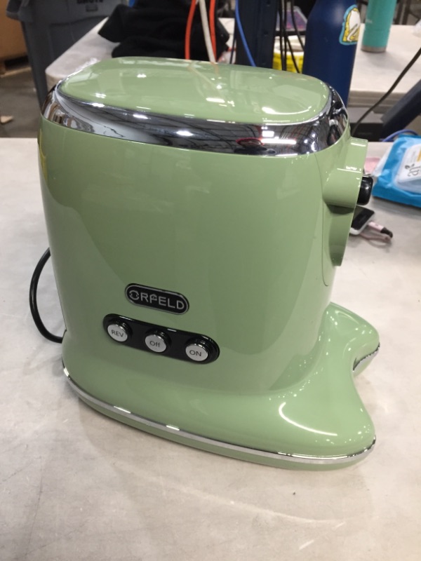 Photo 4 of ORFELD Masticating Juicer for Fruits & Vegetable Cold Press Juicer with 95% Juice Yield Purest Juice, Easy Cleaning & Quiet Motor Masticating (Green)
**OPENED**
