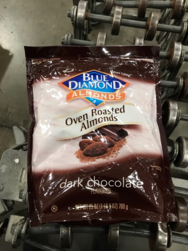 Photo 2 of *EXPIRES Oct 3 2022*
Blue Diamond Almonds Oven Roasted Dark Chocolate Flavored Snack Nuts, 25 Oz Resealable Bag (Pack of 1)
