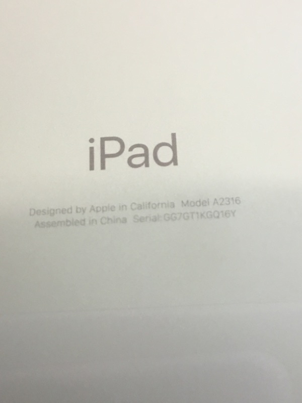 Photo 5 of BRAND NEW! WAS SEALED, OPENED TO TEST. TESTED TURNS ON**
2020 Apple iPad Air (10.9-inch, Wi-Fi, 256GB) - Green (4th Generation)
