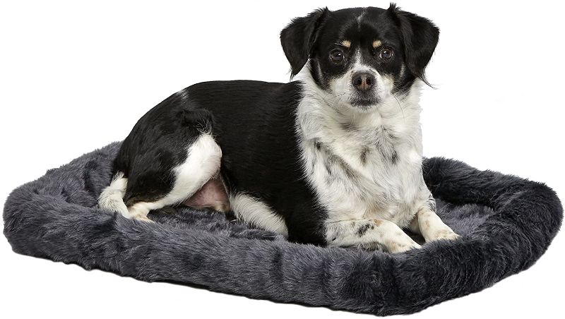 Photo 1 of 
MidWest Bolster Pet Bed | Dog Beds Ideal for Metal Dog Crates | Machine Wash & Dry
Color:Charcoal Gray
Size:19-Inch