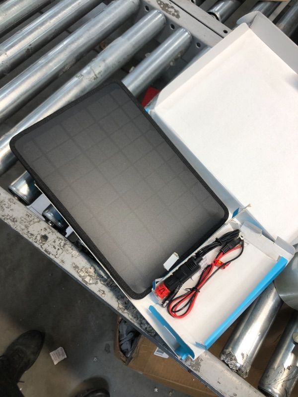 Photo 2 of 10-Watt Monocrystalline Solar Panel Battery Charger and Maintainer
