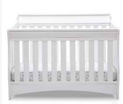 Photo 1 of Delta Children Deluxe Bentley S Series 6-in-1 Convertible Crib