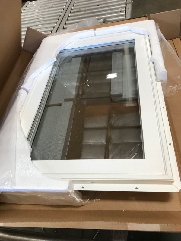 Photo 2 of ***FACTORY PACKAGED *** 23.5 in. x 35.5 in. 70000 Left-Hand Casement Vinyl Window
