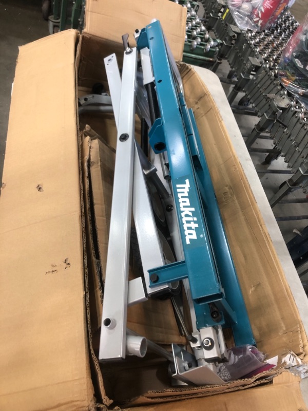 Photo 2 of (BENT END)
Makita WST05 Portable Rise Miter Saw Stand