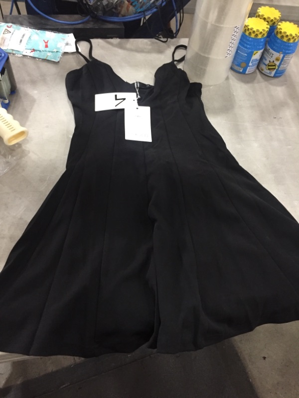 Photo 1 of Verdusa Women's Sexy Ruched Side Asymmetrical V Neck