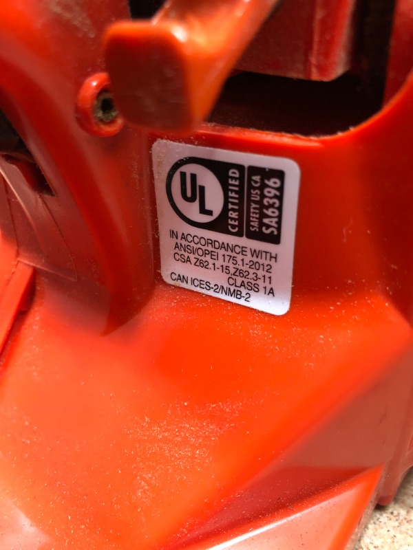 Photo 5 of 18 in. 40.2 cc Gas 2-Stroke Cycle Chainsaw
