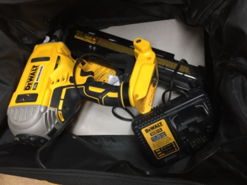 Photo 2 of DEWALT
20-Volt MAX XR Lithium-Ion Cordless Brushless 2-Speed 21° Plastic Collated Framing Nailer with charger 