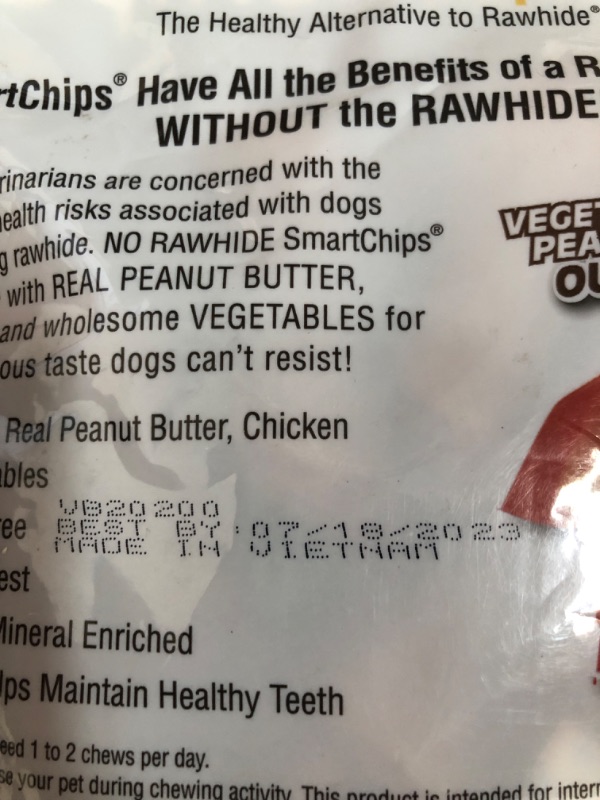 Photo 2 of **BEST BY 07/18/2023** SmartBones SmartChips, Treat Your Dog to a Rawhide-Free Chew Made with Real Chicken and Vegetables 3-PACK