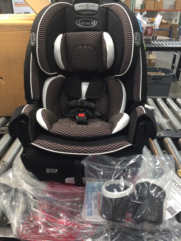 Photo 2 of Graco 4ever DLX 4-in-1 Convertible Car Seat - Zagg