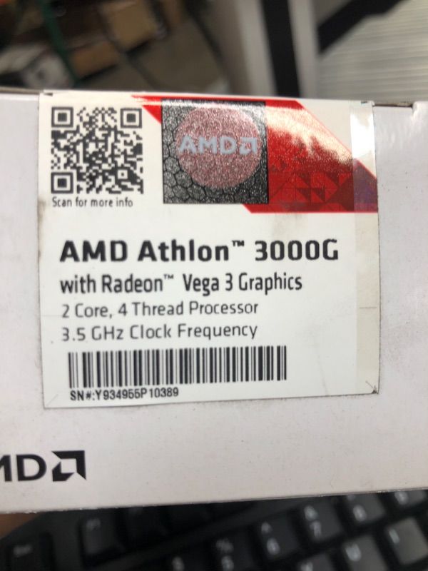 Photo 2 of AMD Athlon 220GE with Radeon Vega Graphics Processor
