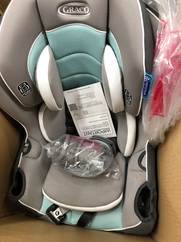 Photo 2 of Graco Extend2Fit Convertible Car Seat, Ride Rear Facing Longer with Extend2Fit, Spire