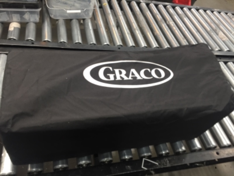 Photo 1 of Graco Pack 'n Play On the Go Playard - Kagen