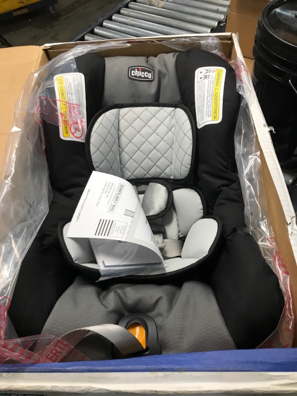 Photo 2 of Chicco KeyFit 30 Infant Car Seat, Orion
