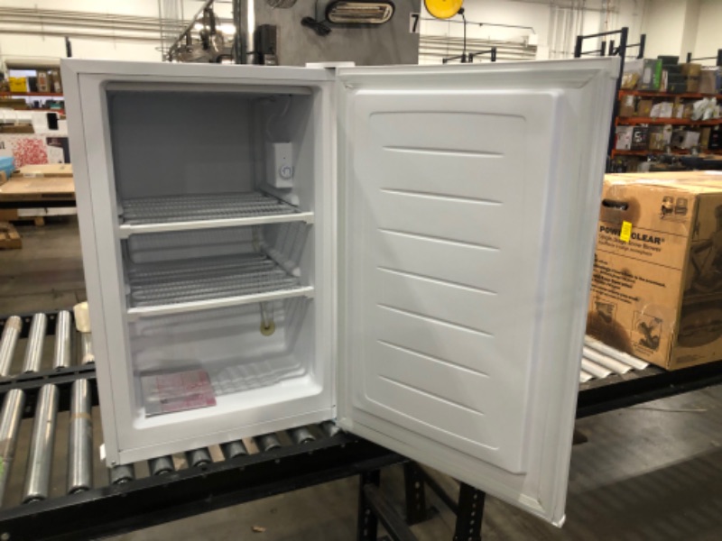 Photo 3 of Magic Chef - 3.0 cu. ft. Upright Freezer in White