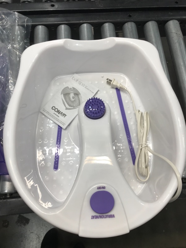 Photo 3 of Conair FB3AMP Foot Bath with Vibration and Heat
