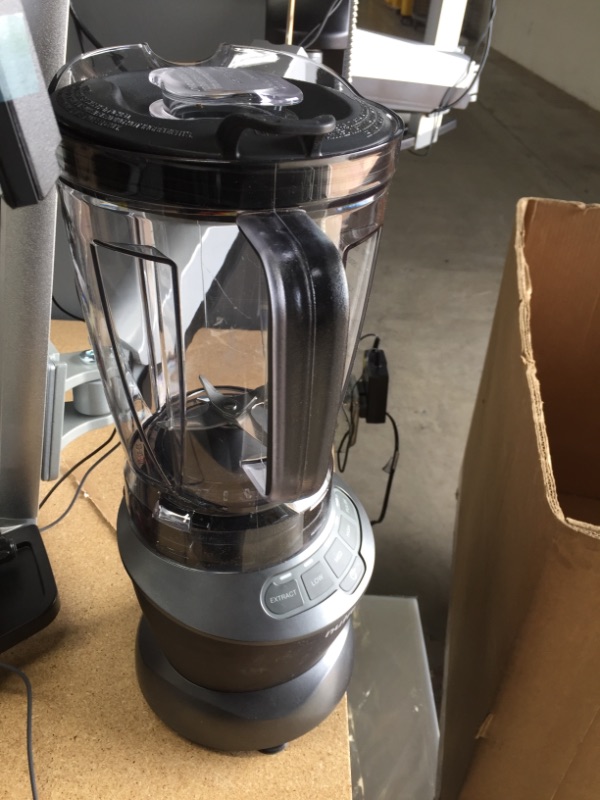 Photo 3 of *Tested and did not function* *For parts only*
ZNBF30500Z Blender Combo 1200 Watt