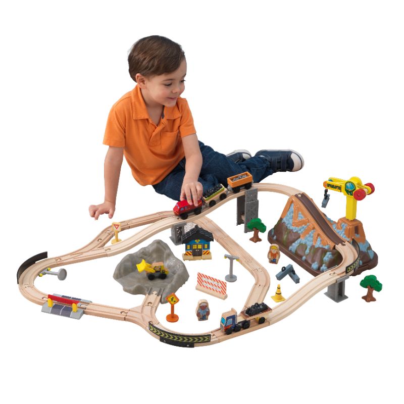 Photo 1 of Kidkraft Bucket Top Construction Train Set
