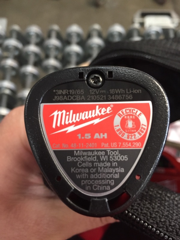 Photo 1 of Milwaukee
M12 12-Volt Lithium-Ion Cordless 3/8 in. Ratchet and Screwdriver Combo Kit (2-Tool) with Battery, Charger, Tool Bag