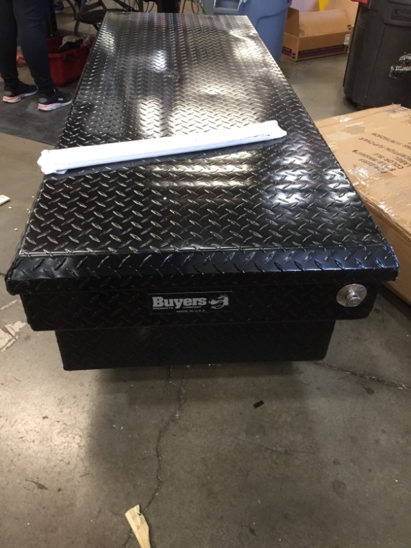 Photo 4 of 18 in. x 27 in. x 71 in. Black Diamond Tread Aluminum Crossover Truck Tool Box
