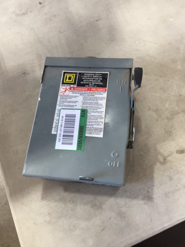 Photo 2 of 30 Amp 120-Volt 2-Pole Fused Outdoor General Duty Safety Switch
