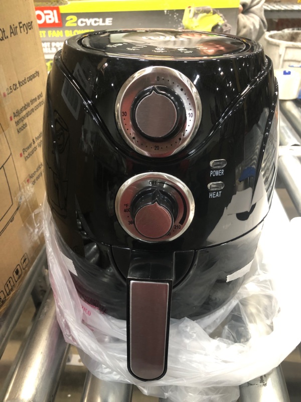 Photo 2 of ***PREVIOUSLY OPENED***, ***NEVER USED***
Willz Compact Small Air Fryer 2.6 Quart, Oil Free Quick Cook with Time & Temperature Control & Auto Shut Off Feature, Non-Stick Air Fry Basket, 1200W
