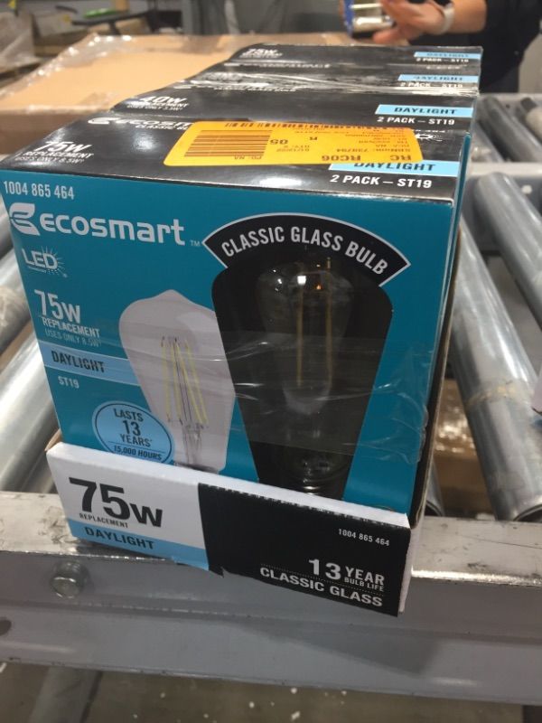 Photo 2 of ***SOLD AS IS***
EcoSmart 75-Watt Equivalent ST19 Antique Edison Dimmable Clear Glass Filament Vintage Style LED Light Bulb Daylight 4 (2-Pack)
