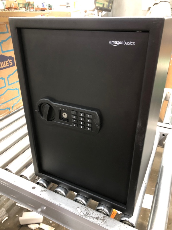 Photo 2 of (MISSING KEYS)
Amazon Basics Steel Home Security Safe with Programmable Keypad - Secure Documents, Jewelry, Valuables - 1.8 Cubic Feet, 13.8 x 13 x 19.7 Inches, Black

