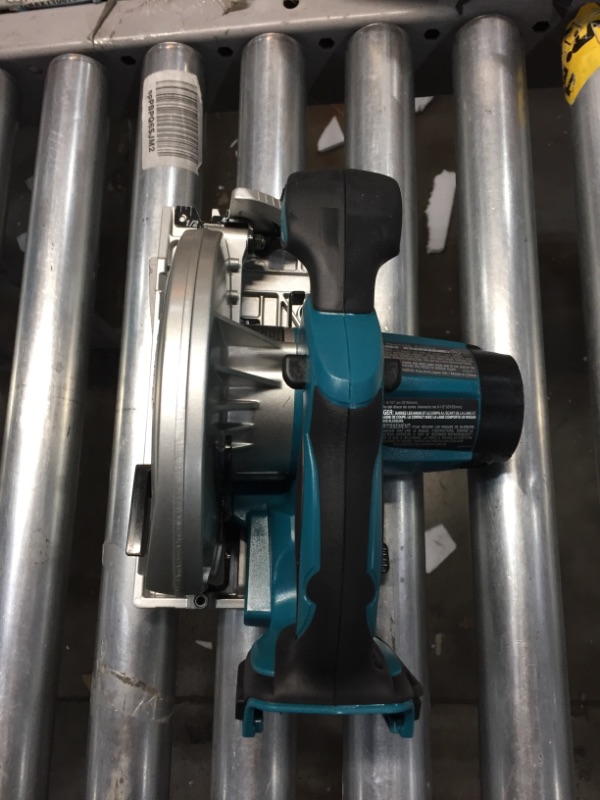 Photo 4 of 
Makita
18-Volt LXT Lithium-Ion Cordless 6-1/2 in. Lightweight Circular Saw and General Purpose Blade (Tool-Only)