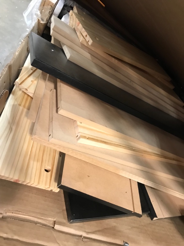 Photo 1 of **GENERAL POST** NO INSTRUCTION MANUEL INCLUDED**
SMALL WOOD DRESSER