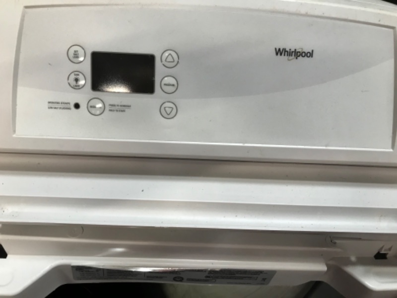 Photo 2 of *MINOR DAMAGE**SCREEN DOES NOT TURN ON**
Whirlpool WHES40E 40,000 Grain Softener | Salt & Water Saving Technology | NSF Certified | Automatic Whole House Soft Water Regeneration, White
