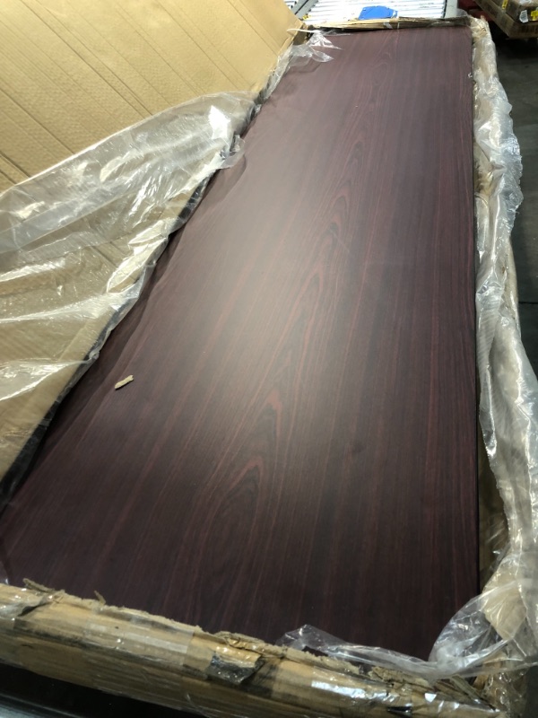 Photo 2 of **DAMAGE TO TABLE TOP**

Flash Furniture 6-Foot High Pressure Mahogany Laminate Folding Training Table
Size:18 in (W)x 72 in D x 30 in H