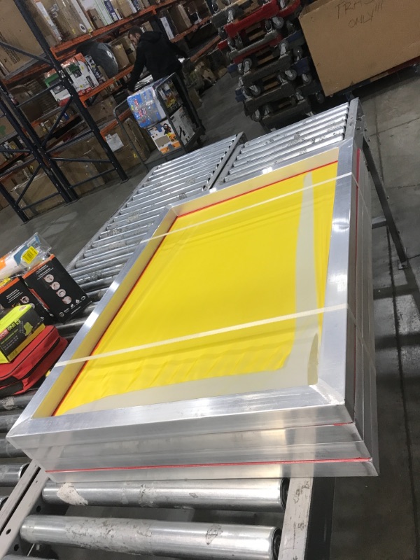 Photo 1 of *Damage shown in picture*
Dry Sift Screen Set (20 x 24") Aluminum Frame