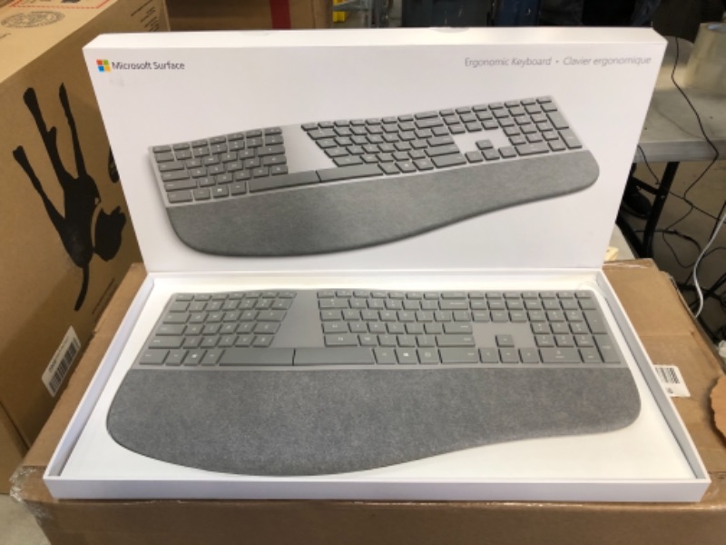 Photo 2 of TESTED**Microsoft 3RA-00022 Surface Ergonomic Keyboard,Gray
