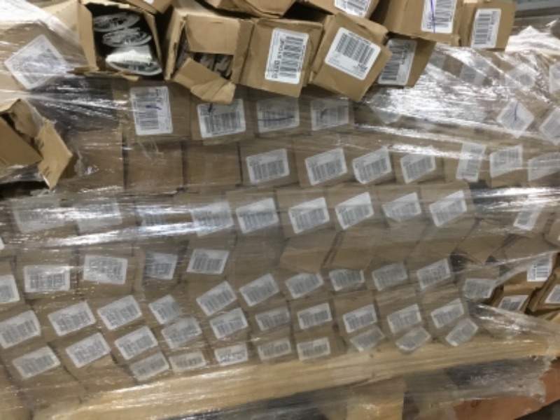 Photo 5 of  Pallet of 104 boxes PERFORMANCE ACCESSORIES
 3/4 in. T x 2-1/8 in. W x 78-3/4 in. L Laminate 4-in-1 Molding, Warm stone, ash, copper, Haze, golden. 