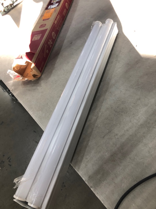 Photo 1 of (DENTED ENDS; MISSING HARDWARE/MANUAL)
2 ft. 2-Light Linear White Integrated LED Ceiling Strip Light with 2100 Lumens, 4000K
