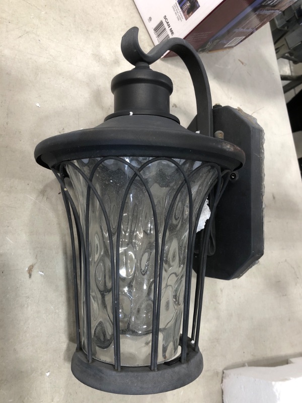 Photo 2 of (BROKEN OFF GLASS)
Home Decorators Collection Black Medium Outdoor LED Dusk to Dawn Wall Lantern