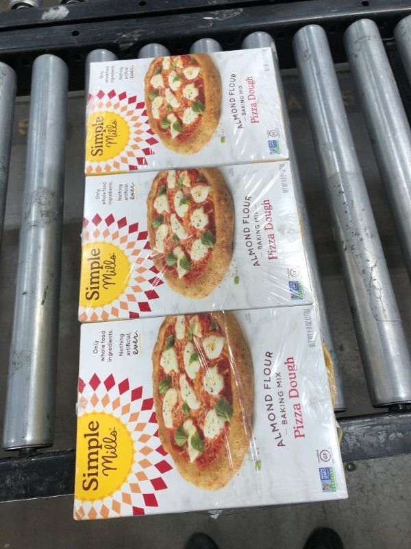 Photo 1 of ***best by 12/17/21***(Simple Mills Almond Flour, Cauliflower Pizza Dough Mix, Gluten Free, Made with whole foods, 3 Count (Packaging May Vary)
