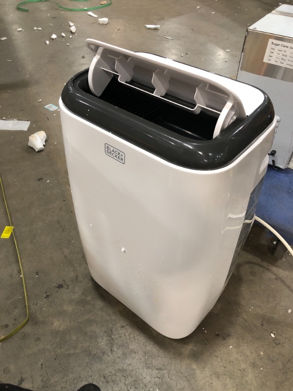 Photo 1 of BLACK+DECKER BPP10HWTB Portable Air Conditioner with Heat and Remote Control, 10,000 BTU SACC/CEC (14,000 BTU ASHRAE), Cools Up to 450 Square Feet, White
