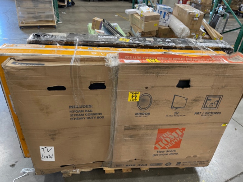 Photo 1 of Pallet of 6 broken tvs and monitors//sold as is