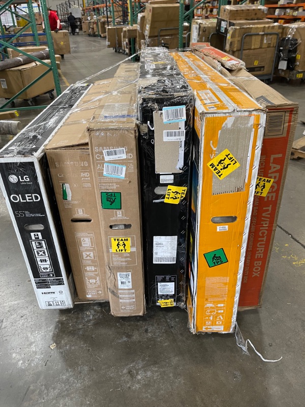 Photo 1 of Pallet of 6 broken tvs and monitors//sold as is