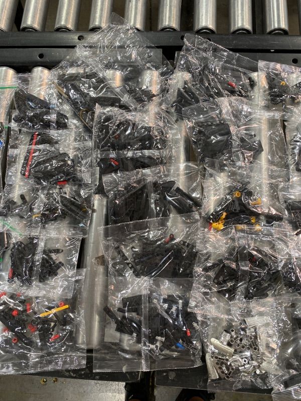 Photo 1 of Nifeliz Black Sports Car MH34  Model Cars Kits  (3168 Pieces, Upgraded)
**Some opened bags of parts**